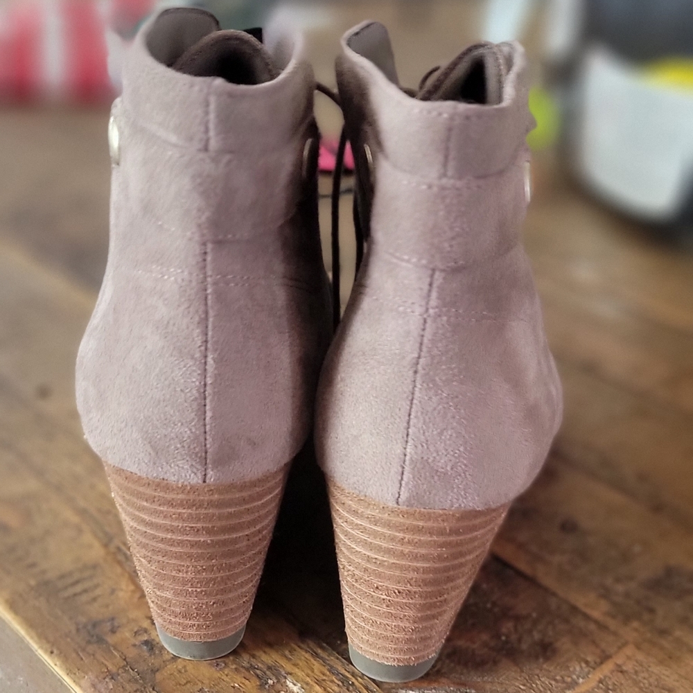 Wedges - Picture 2 of 3
